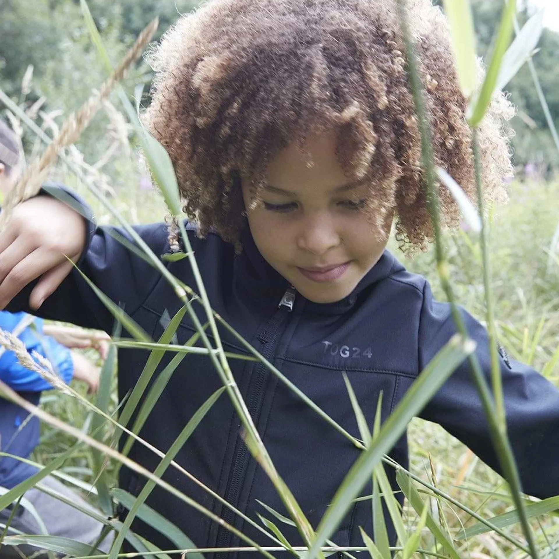 black-koroma-kids-softshell-ho-QjrDDAgi-4.webp Sale TOG24 Koroma Kids Softshell Hooded Jacket | Black