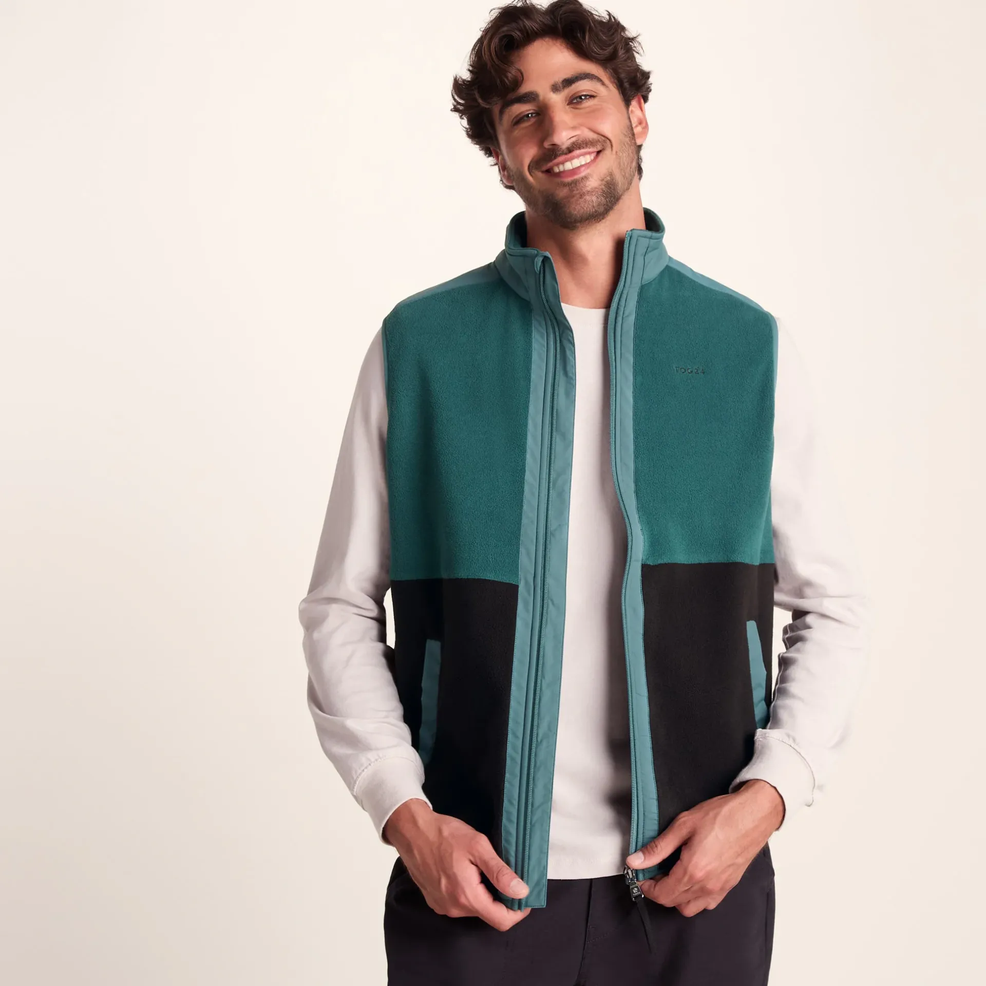 boltby-mens-fleece-gilet-hydro-DQrBgmQx-4.webp Discount TOG24 Boltby Mens Fleece Gilet Hydro Blue/Black