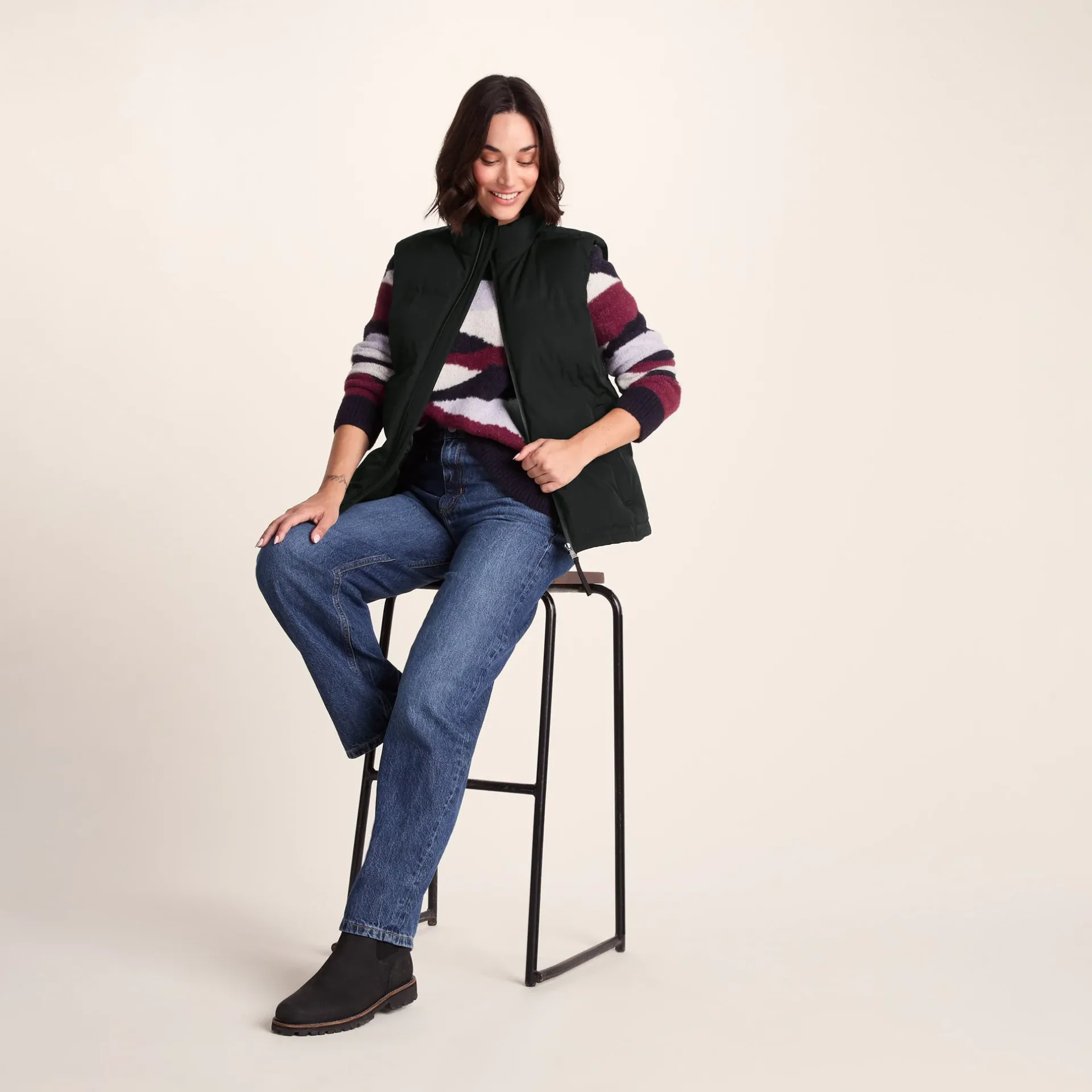 elyna-women39s-quilted-gilet-i-CgeLAGXy-3.webp New TOG24 Elyna Women's Quilted Gilet In | Black