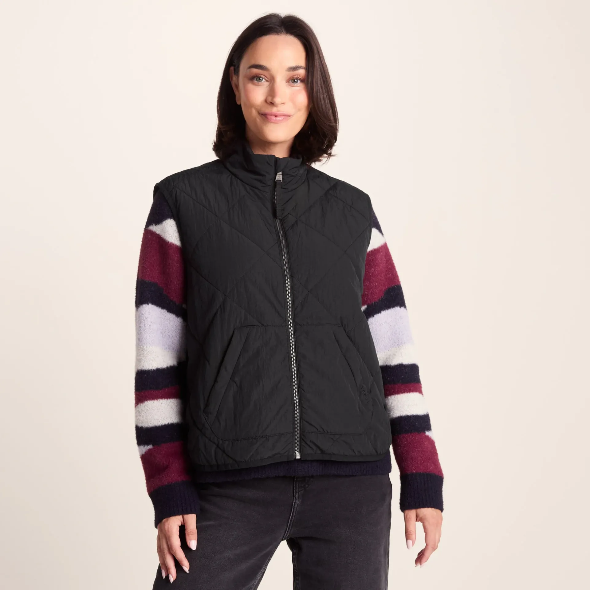 juni-women39s-winter-gilet-in-HzERSByT-0.webp Discount TOG24 Juni Women's Winter Gilet In | Black