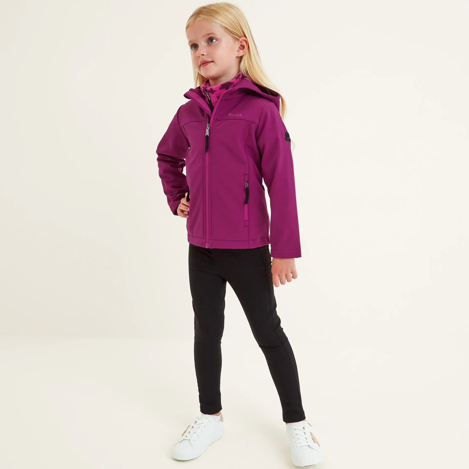 koroma-kids-softshell-hooded-j-FtnfWiom-1.webp Outlet TOG24 Koroma Kids Softshell Hooded Jacket Purple Berry