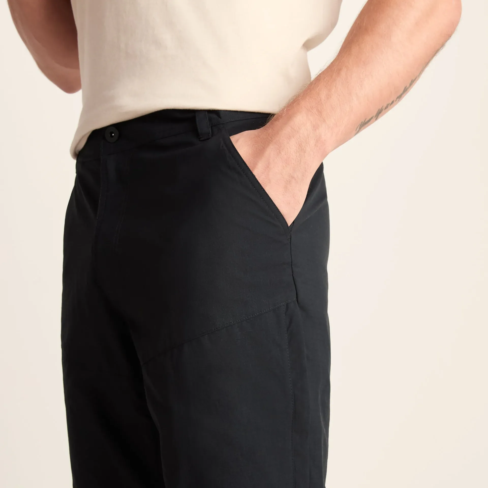 rowland-mens-trousers-regular-GUTTJZAm-5.webp Discount TOG24 Rowland Mens Trousers Regular Black